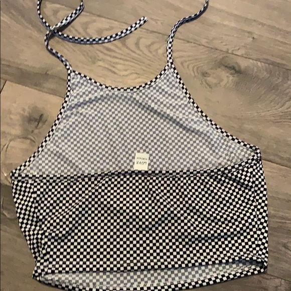 Checkered halter tank - Picture 2 of 3